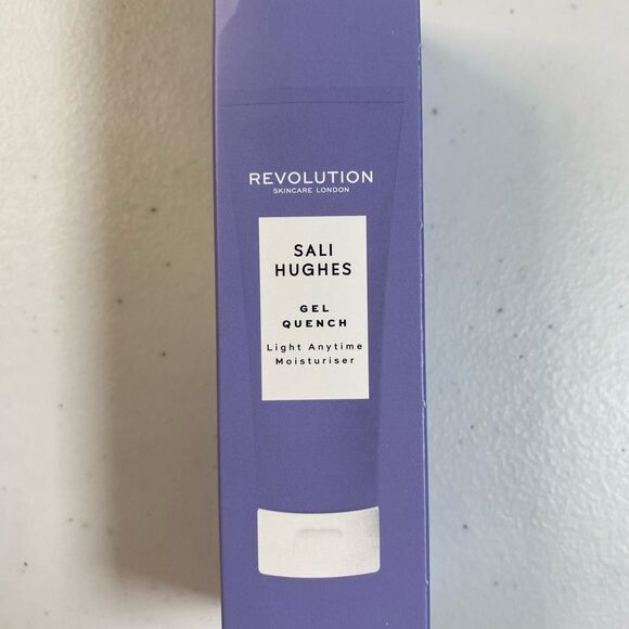 NIB Revolution London X Sali Hughes Gel Quench Face Moisturizer 2.02 Fl oz - Picture 9 of 12